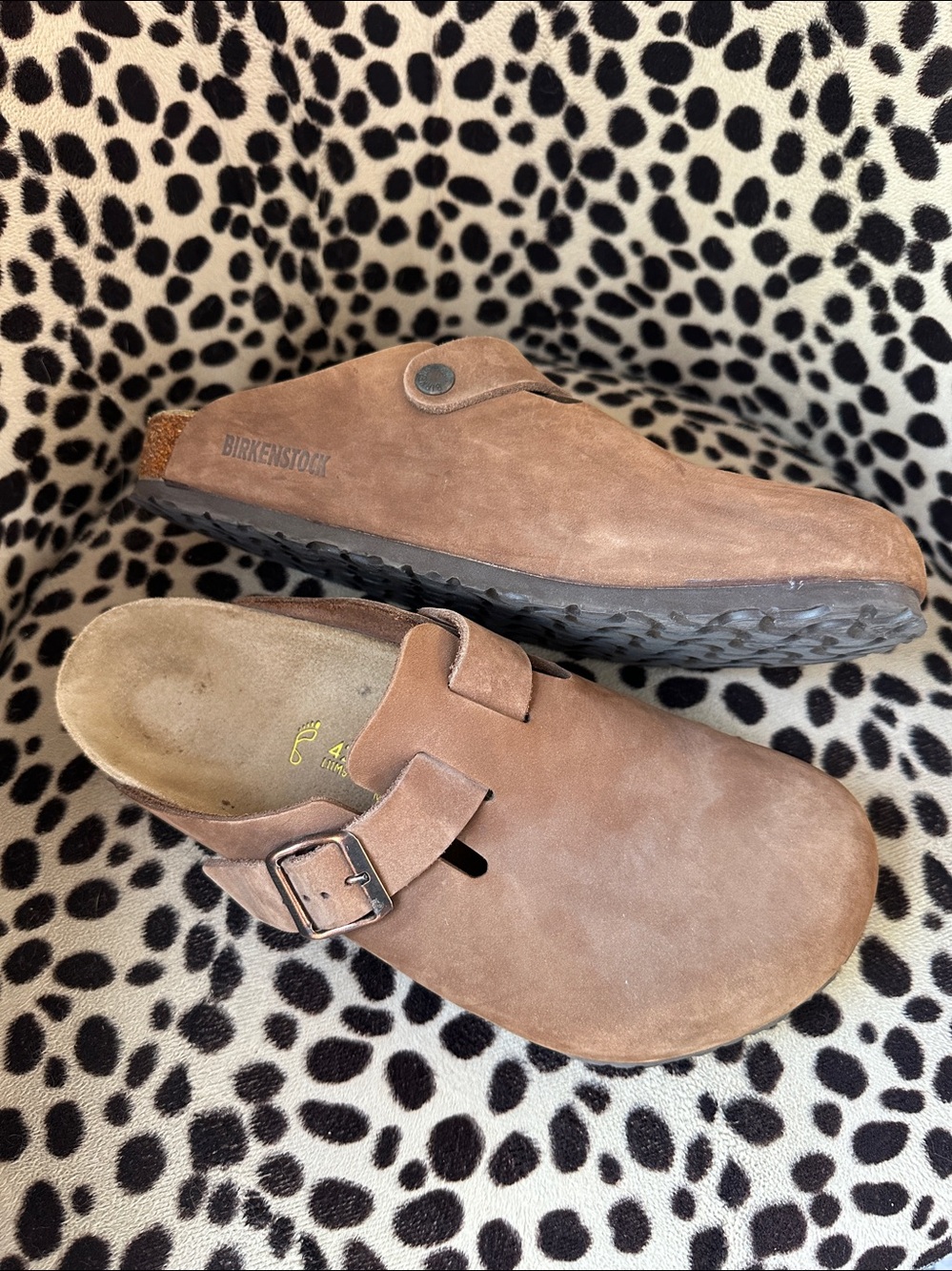 Birkenstock Brown
Leather Slip-On Clogs